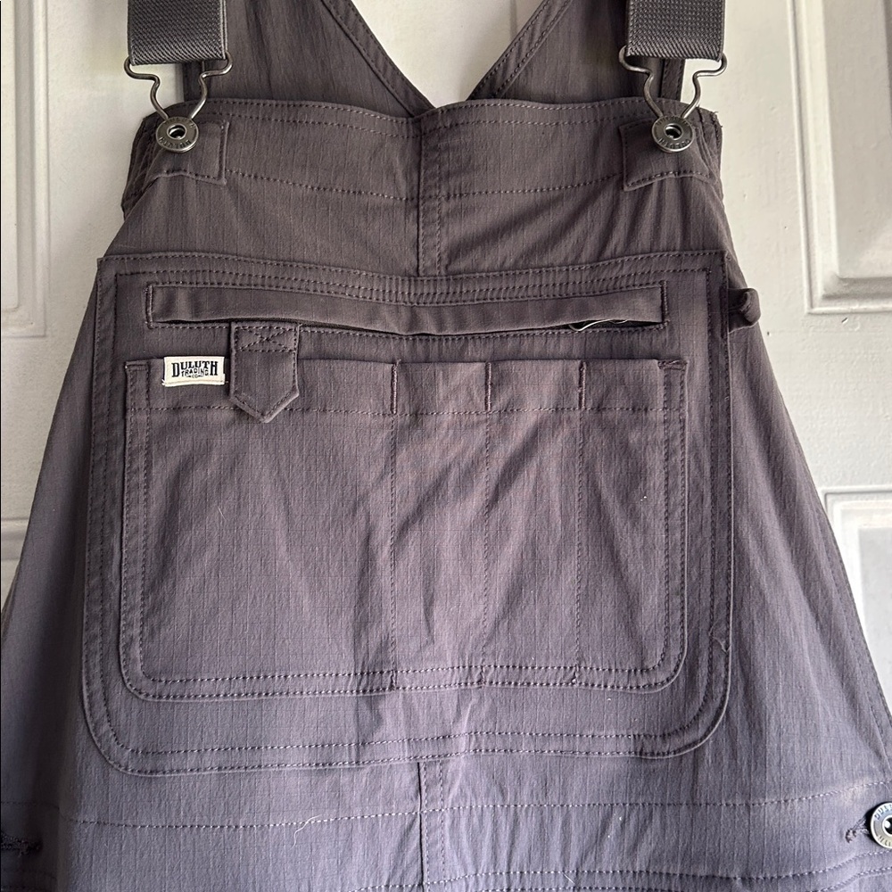 DULUTH TRADING CO HEIRLOOM GARDERING BIB OVERALLS GRAY CARGO UTILITY SZ SX35 - Picture 7 of 16